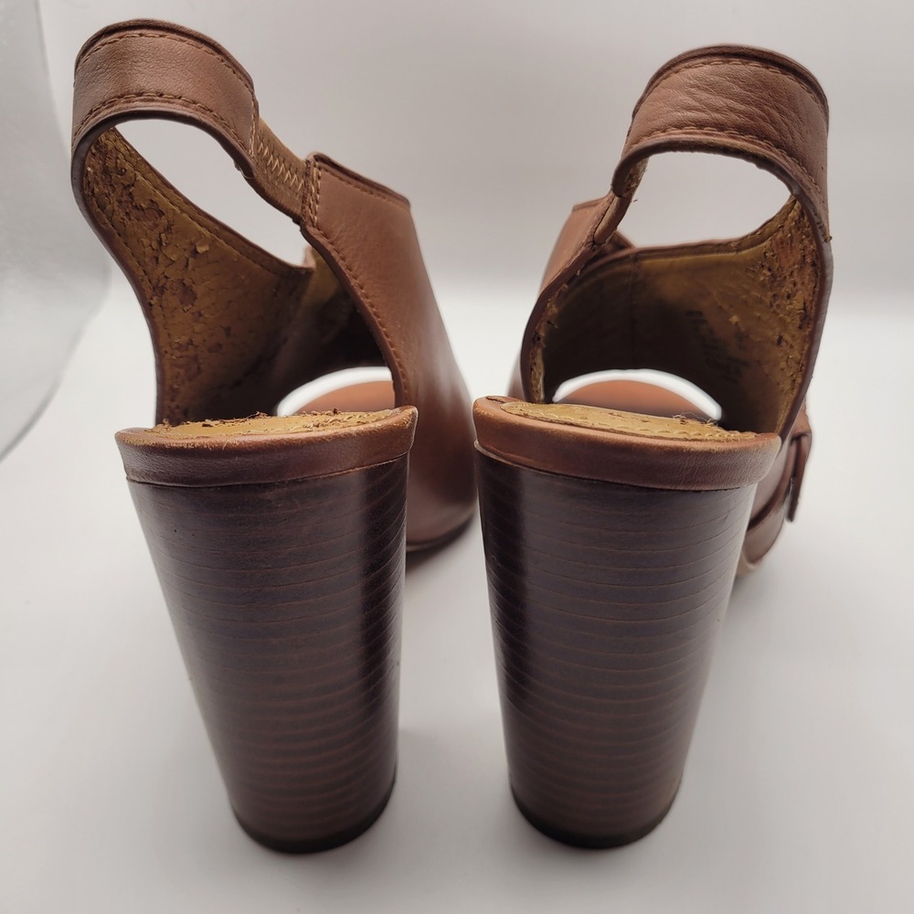 Coach Womens Brown Leather Peep Toe Slingback Block Heel Sandals Gold Buckle 6.5 - Picture 9 of 11